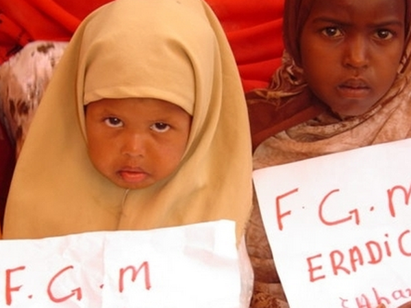 WHO công bố hướng dẫn điều trị cho nạn nhân bị cắt bỏ âm vật ảnh 1