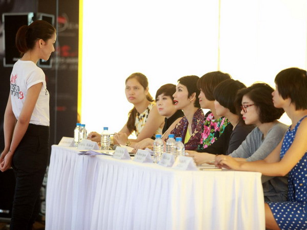 [Photo] Nhiều "mẫu Tây" muốn được diễn ở Đẹp Fashion Runway 3 ảnh 3