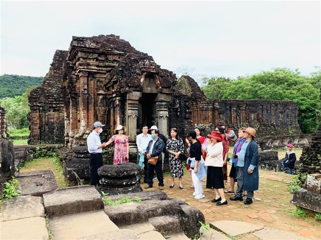 Thanh tra, kiểm tra việc chuẩn bị đón khách du lịch ở các địa phương ảnh 1