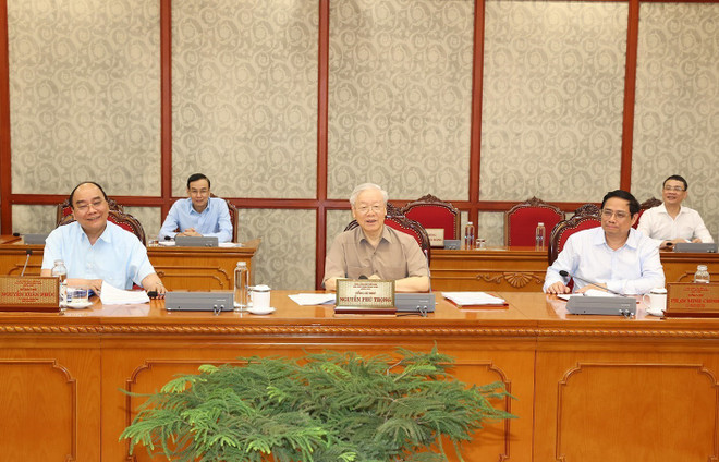 Bộ Chính trị: Đẩy nhanh tiến độ truy tố, xét xử các vụ tham nhũng lớn ảnh 1