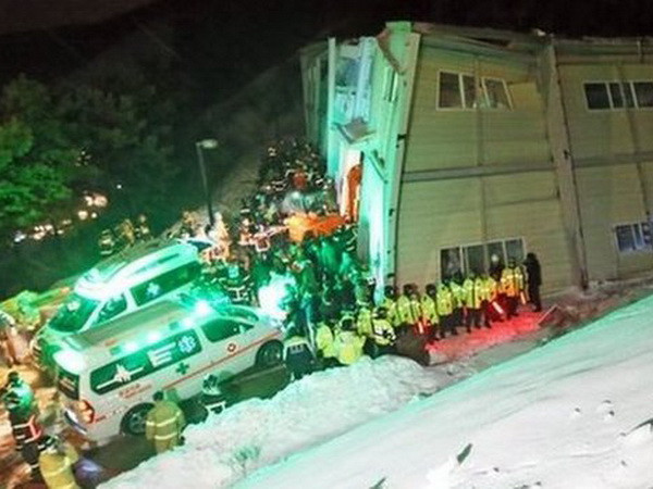 Đã có 10 người chết trong vụ sập nhà tại Hàn Quốc ảnh 1