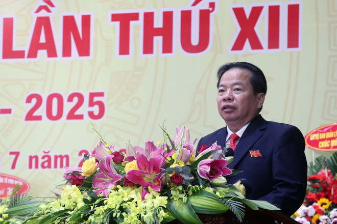 Bí thư Huyện ủy Phú Quốc Mai Văn Huỳnh phát biểu tại Đại hội. (Ảnh: Lê Huy Hải/TTXVN) Kiên Giang: Đưa huyện đảo Phú Quốc phát triển toàn diện, bền vững ảnh 2