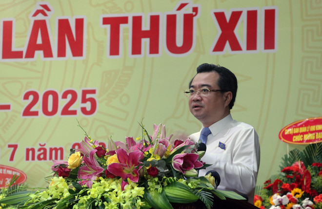 Bí thư Tỉnh ủy Kiên Giang Nguyễn Thanh Nghị phát biểu chỉ đạo đại hội. (Ảnh: Lê Huy Hải/TTXVN) Kiên Giang: Đưa huyện đảo Phú Quốc phát triển toàn diện, bền vững ảnh 3