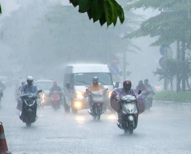 Bắc Bộ nắng nóng, Trung Trung Bộ và Nam Bộ có nơi mưa trên 70mm ảnh 1