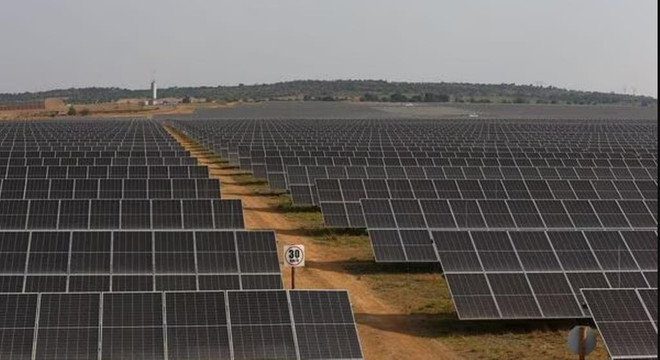 Châu Phi kêu gọi quốc tế giảm nợ để đầu tư vào năng lượng sạch ảnh 1