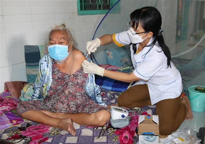 Sóc Trăng, Ninh Thuận đẩy nhanh tiến độ tiêm vaccine mũi tăng cường ảnh 2