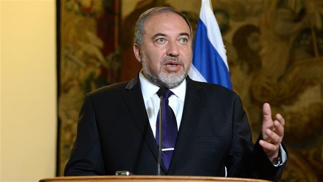 Tân Bộ trưởng Quốc phòng Israel Avigdor Lieberman. (Nguồn: AFP) Bộ Quốc phòng Israel cấm một quan chức Palestine nhập cảnh ảnh 1