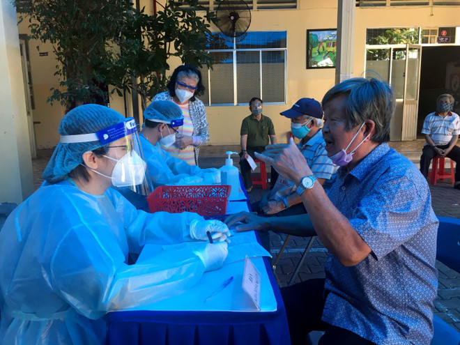 TP.HCM mở rộng chiến dịch bảo vệ người thuộc nhóm nguy cơ tới hết 2022 ảnh 1