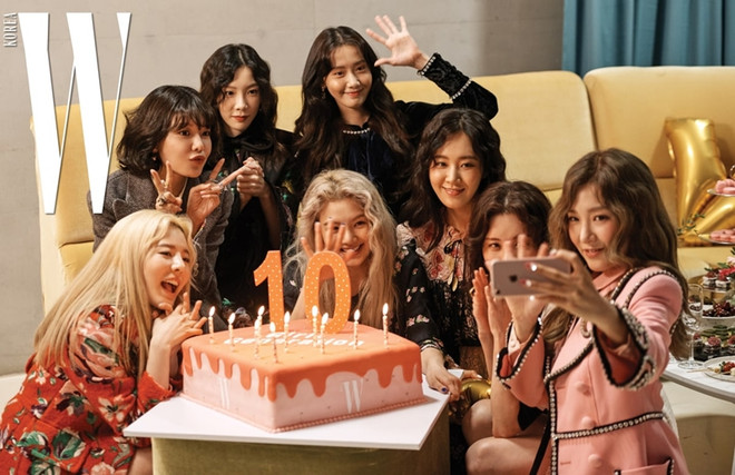 SNSD tỏa sắc kiêu kỳ trong bộ sưu tập Thu Đông 2017 của Gucci ảnh 1