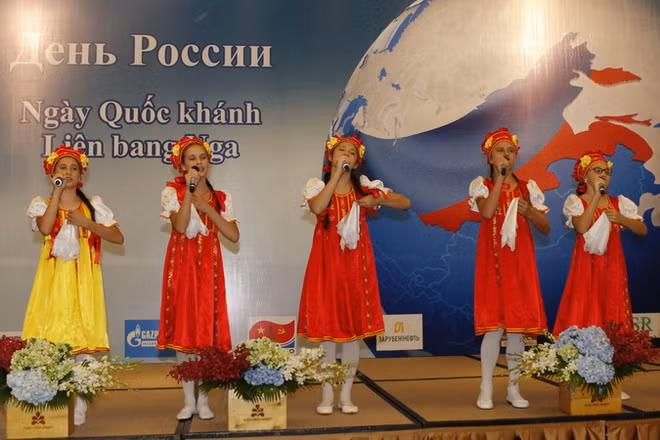 Cuộc thi viết "Kỷ niệm sâu sắc về nước Nga và tình hữu nghị Việt-Nga” ảnh 1