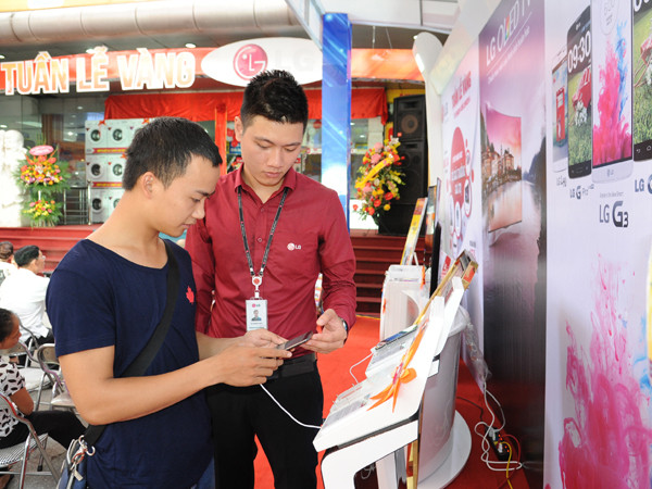 LG “bắt tay” Nguyễn Kim rầm rộ khuyến mãi trong “Tuần lễ vàng” ảnh 1