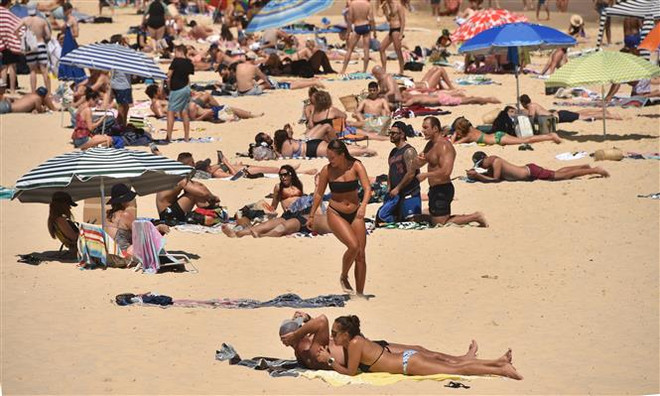 Australia trải qua tháng nóng nhất trong lịch sử, hạn hán nghiêm trọng ảnh 1