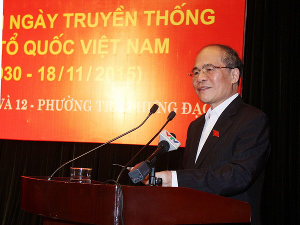 Chủ tịch Quốc hội dự Ngày hội Đại đoàn kết dân tộc tại Hà Nội ảnh 1