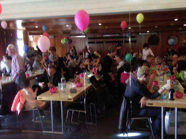 Kỷ niệm 20 năm Hội những gia đình Thụy Sĩ có con nuôi Việt Nam ảnh 1