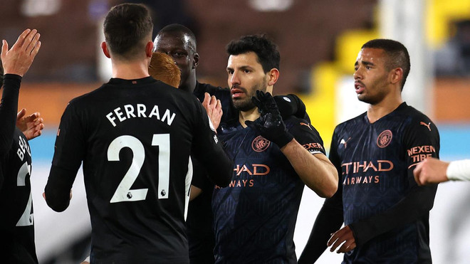 Hạ Fulham, Manchester City đã rất gần ngôi vương Premier League ảnh 1
