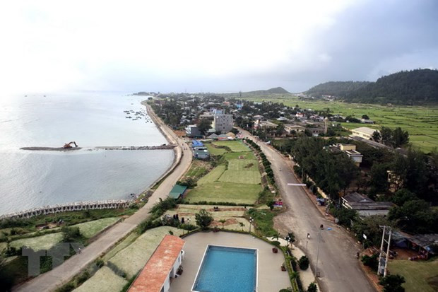 Tạo điều kiện để học sinh huyện đảo Lý Sơn được đến trường ảnh 1