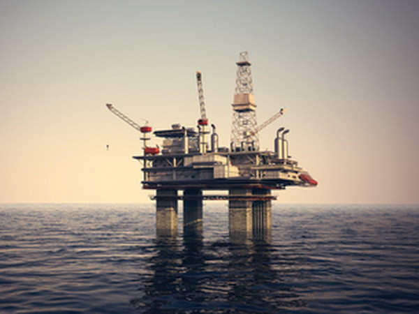 Vốn đầu tư vào các dự án dầu mỏ đối mặt với nhiều rủi ro ảnh 1