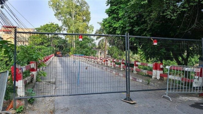 Hà Nội: Lắp rào chắn cứng tại 30 điểm cầu, đường dẫn vào nội đô ảnh 1