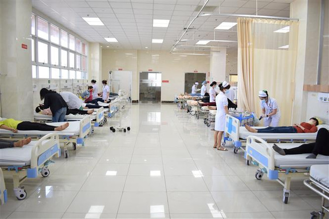 Đà Nẵng: Nhiều người nhập viện nghi do ngộ độc thực phẩm ảnh 1