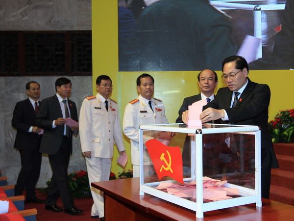 Thành ủy Hà Nội khóa XVI có 4 Phó Bí thư, Ban Thường vụ gồm 16 người ảnh 1