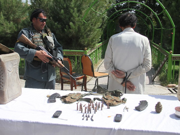 Afghanistan phát hiện một lượng vũ khí lớn của Taliban ở Kabul ảnh 1