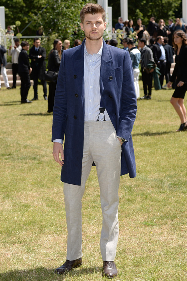 Burberry Prorsum Xuân Hè dành cho nam: Phá vỡ mọi quy chuẩn ảnh 9