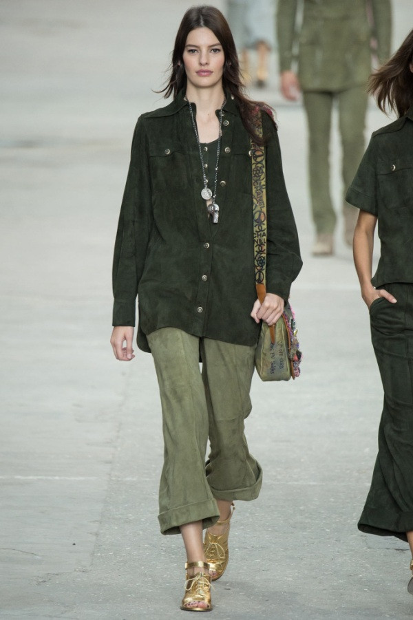 Sắc xanh quân đội - gam màu thời thượng không thể bỏ lỡ ảnh 1