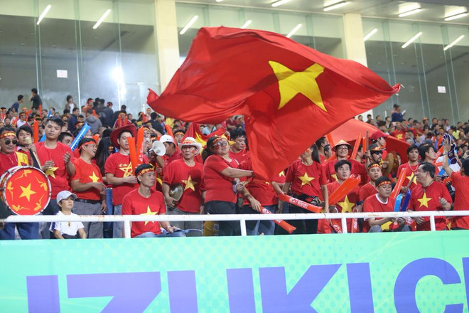 Công Vinh lập siêu phẩm, tuyển Việt Nam vẫn bị cầm hòa đáng tiếc ảnh 2