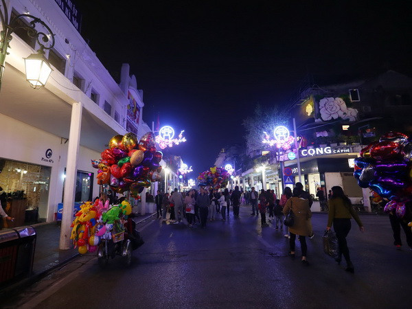 Phát động cuộc thi thiết kế trang trí cho các tuyến phố Thủ đô ảnh 1