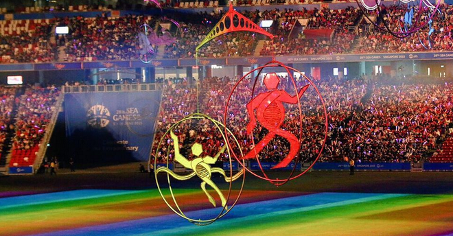 Bế mạc SEA Games 28 để lại nhiều cảm xúc cho các vận động viên ảnh 1