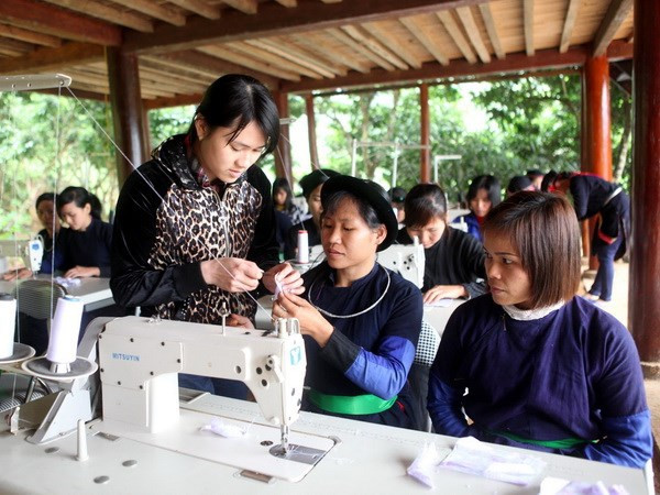 Phụ nữ Việt Nam chủ động giúp nhau xây dựng gia đình hạnh phúc ảnh 1