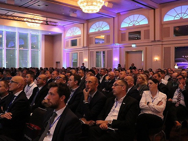 Vinfast hợp tác với hơn 300 nhà cung cấp trên toàn cầu ảnh 2