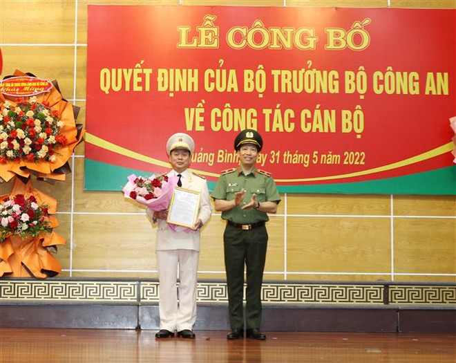 Điều động, bổ nhiệm Đại tá Nguyễn Hữu Hợp làm Giám đốc Công an tỉnh Quảng Bình. (Ảnh: TTXVN phát) Đại tá Nguyễn Hữu Hợp làm Giám đốc Công an tỉnh Quảng Bình ảnh 1