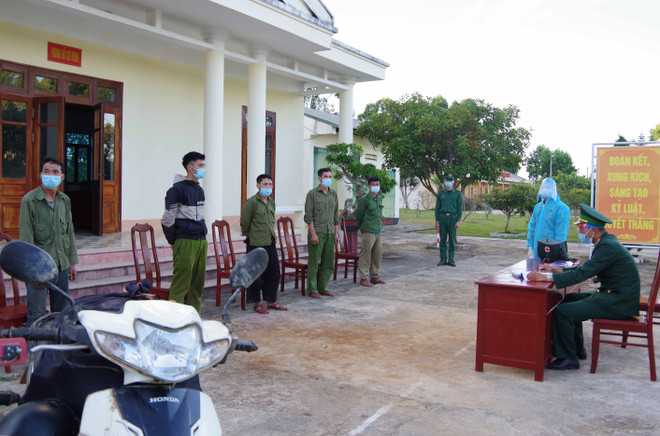 Điện Biên: Phát hiện, bắt giữ 5 đối tượng xuất, nhập cảnh trái phép ảnh 1