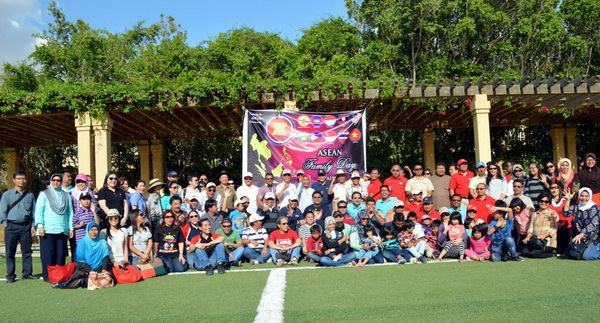 "Ngày Gia đình ASEAN" tại Ai Cập nhận được sự quan tâm lớn. (Ảnh: Hoàng Chiến/TTXVN) Nhiều hoạt động sôi nổi, ý nghĩa tại "Ngày gia đình ASEAN" ảnh 1