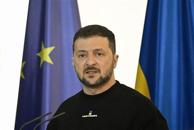 Tổng thống Ukraine Zelensky bắt đầu gặp các nhà lãnh đạo G7 ảnh 1