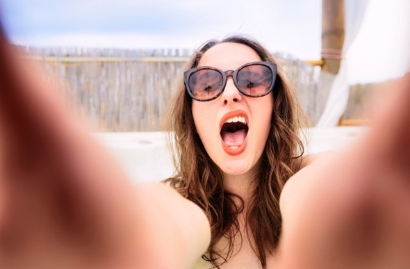 Tập ngay 5 thói quen này trong dịp năm mới để có làn da đẹp ảnh 2