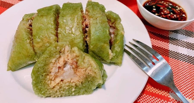 Bánh chưng gù - Đặc sản trứ danh vùng cao nguyên đá Hà Giang. (Nguồn: Vietnam+) Bánh chưng gù - Đặc sản trứ danh vùng cao nguyên đá Hà Giang ảnh 1