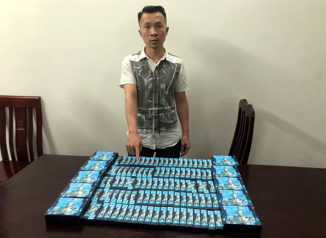 Tuyên Quang: Khởi tố 2 đối tượng mua bán thuốc lá điện tử chứa ma túy ảnh 1