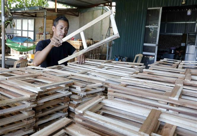 Điều hành cân bằng lãi suất và tỷ giá, ưu tiên sản xuất, kinh doanh ảnh 1