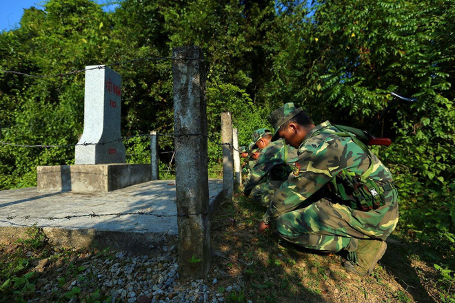 “Biên giới trong lòng dân” ở tỉnh miền cực Tây của Tổ quốc ảnh 1