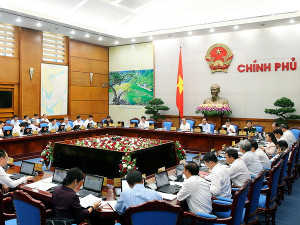 Họp Chính phủ thường kỳ: Thủ tướng chỉ đạo xử lý nhiều vấn đề nóng ảnh 1