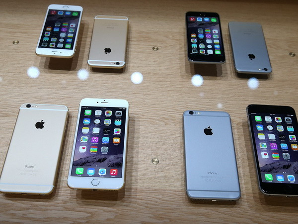 Hải quan Hong Kong thu giữ 286 điện thoại iPhone 6 buôn lậu ảnh 1