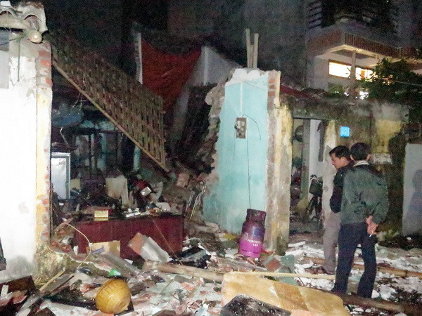 Nam Định: Nổ lớn làm sập 3 ngôi nhà, 3 người thương vong ảnh 1