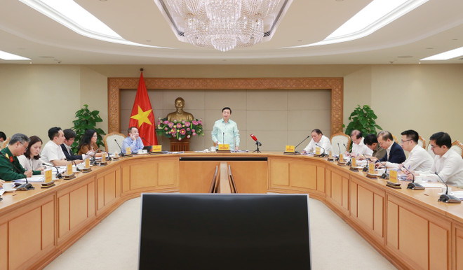 Phó Thủ tướng Trần Hồng Hà phát biểu chỉ đạo. (Ảnh: TTXVN) ttxvn_pho_thu_tuong_tran_hong_ha_chu_tri_hop_xay_dung_nghi_dinh_ve_hoat_dong_van_hoc_2.jpg