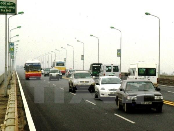 Sửa chữa, khắc phục tạm thời những hư hỏng mặt cầu Thăng Long ảnh 1