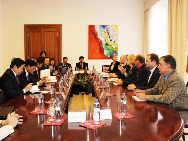 Nối lại quan hệ trực tiếp hai bộ tư pháp Việt Nam-Séc sau 25 năm ảnh 1