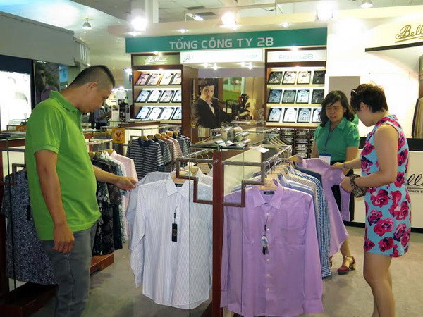 Hơn 200 doanh nghiệp tham gia Hội chợ thời trang VIFF 2014 ảnh 1