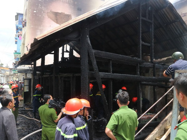 Cháy nhà giữa trung tâm thành phố Đà Lạt, một người tử vong ảnh 1