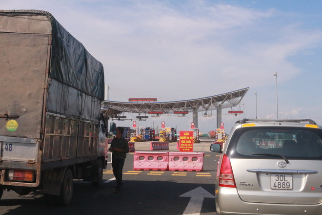 ​Phát hiện đối tượng làm giả con dấu để đưa người qua chốt kiểm dịch ảnh 1